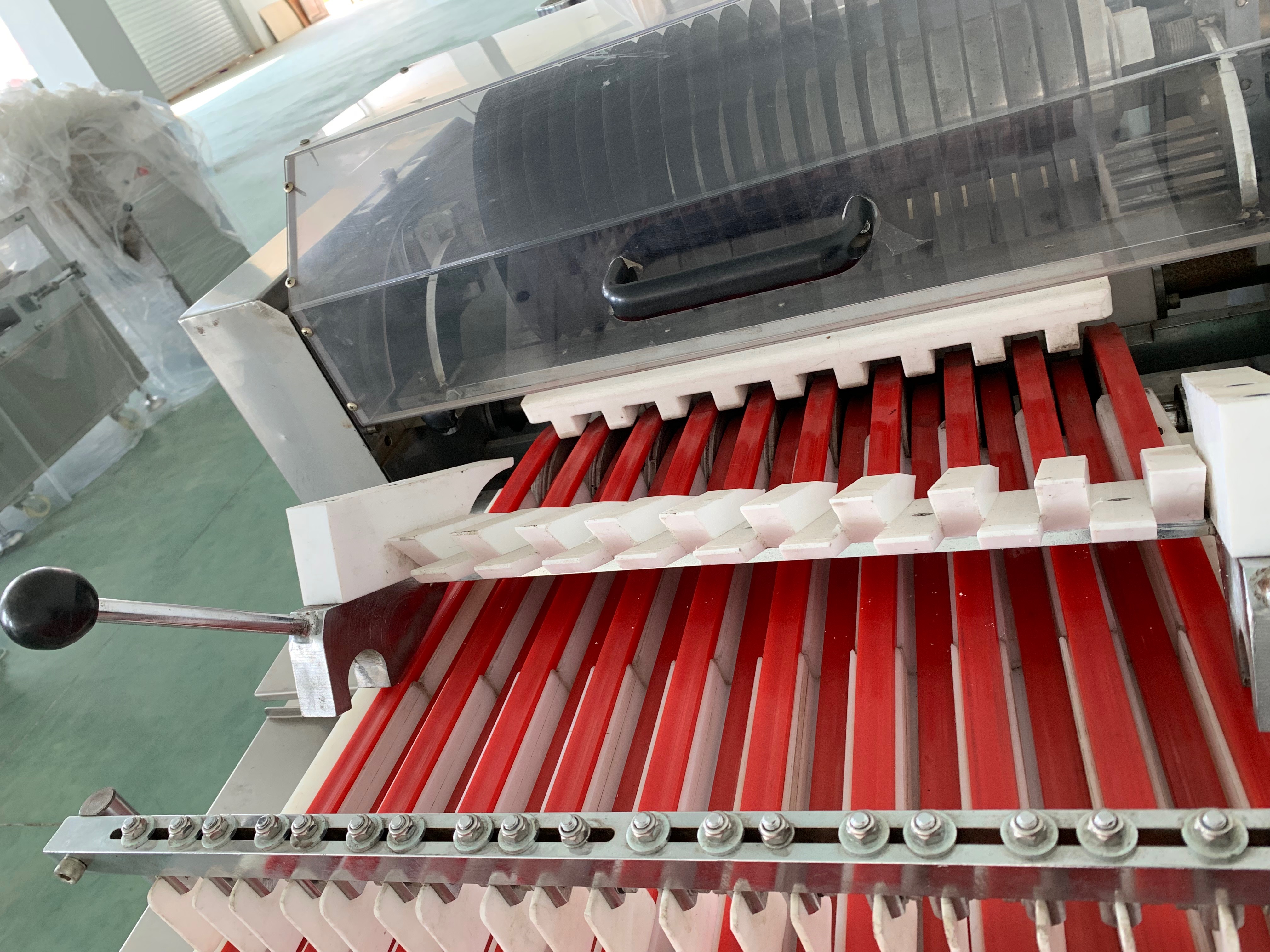 Máquina de corte CY com capacidade de decapagem e conformação