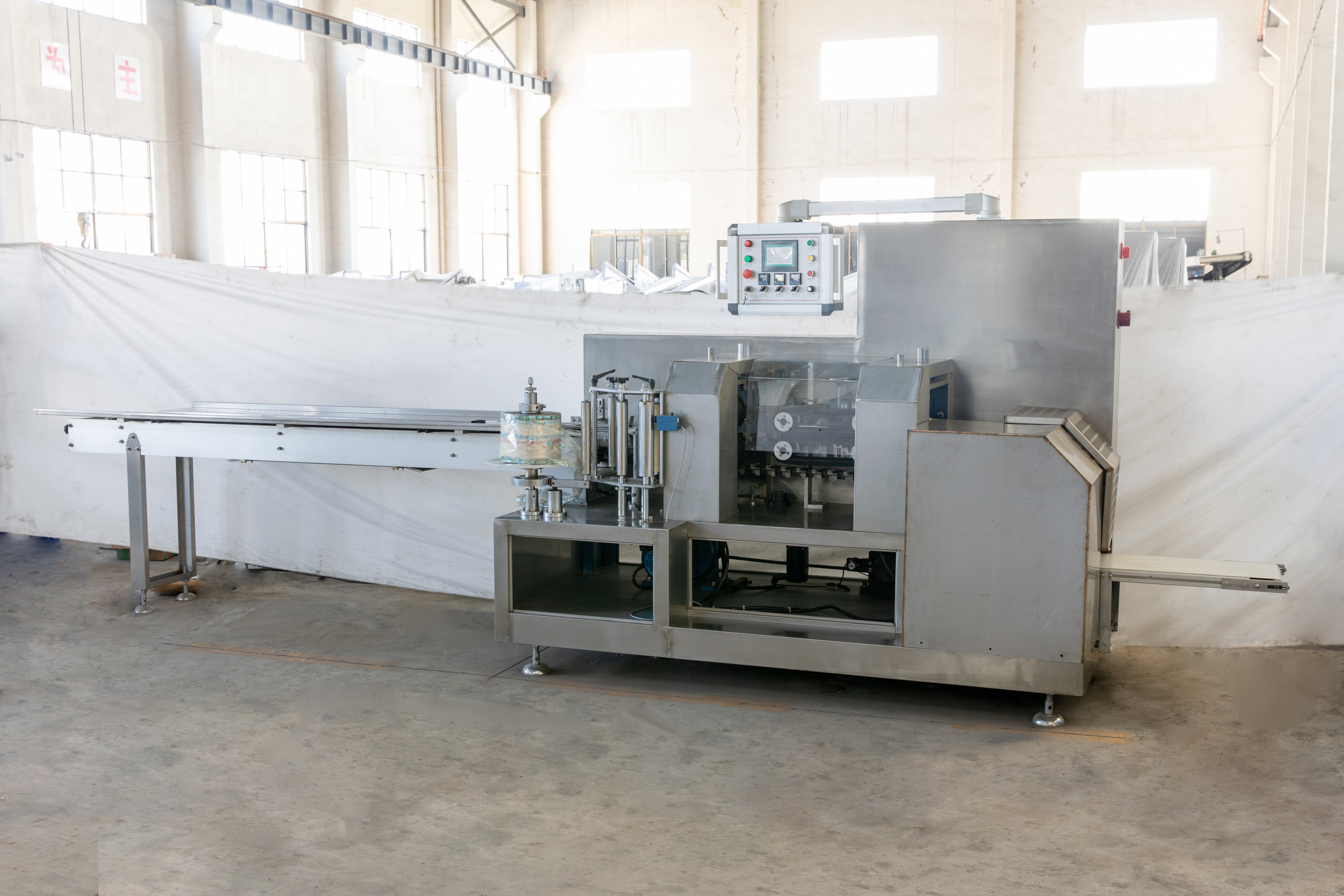 Máquina de embalagem de torção de pirulito irregular